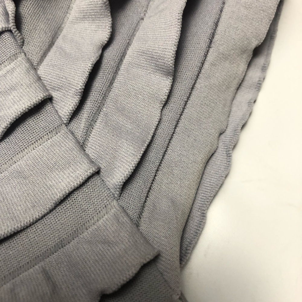 Banana Republic Ruffle Bodycon Dress - Picture 4 of 5